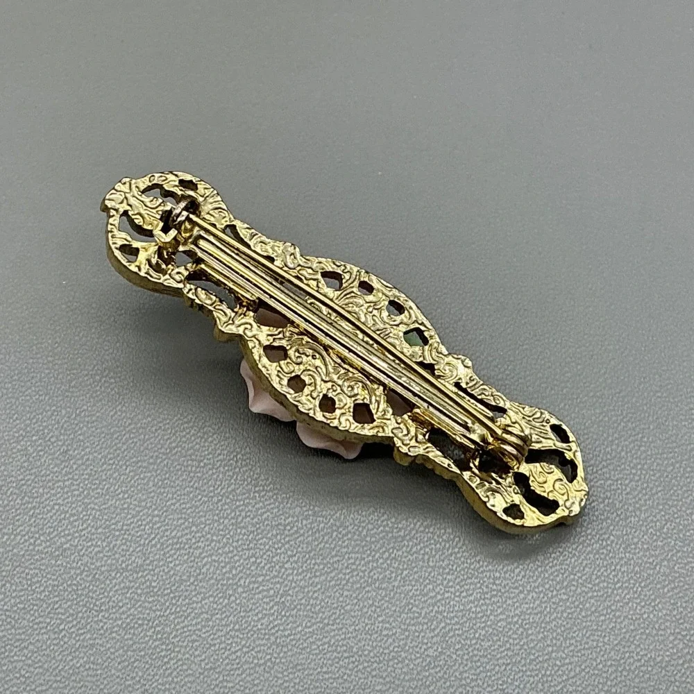 N/A vintage brooch